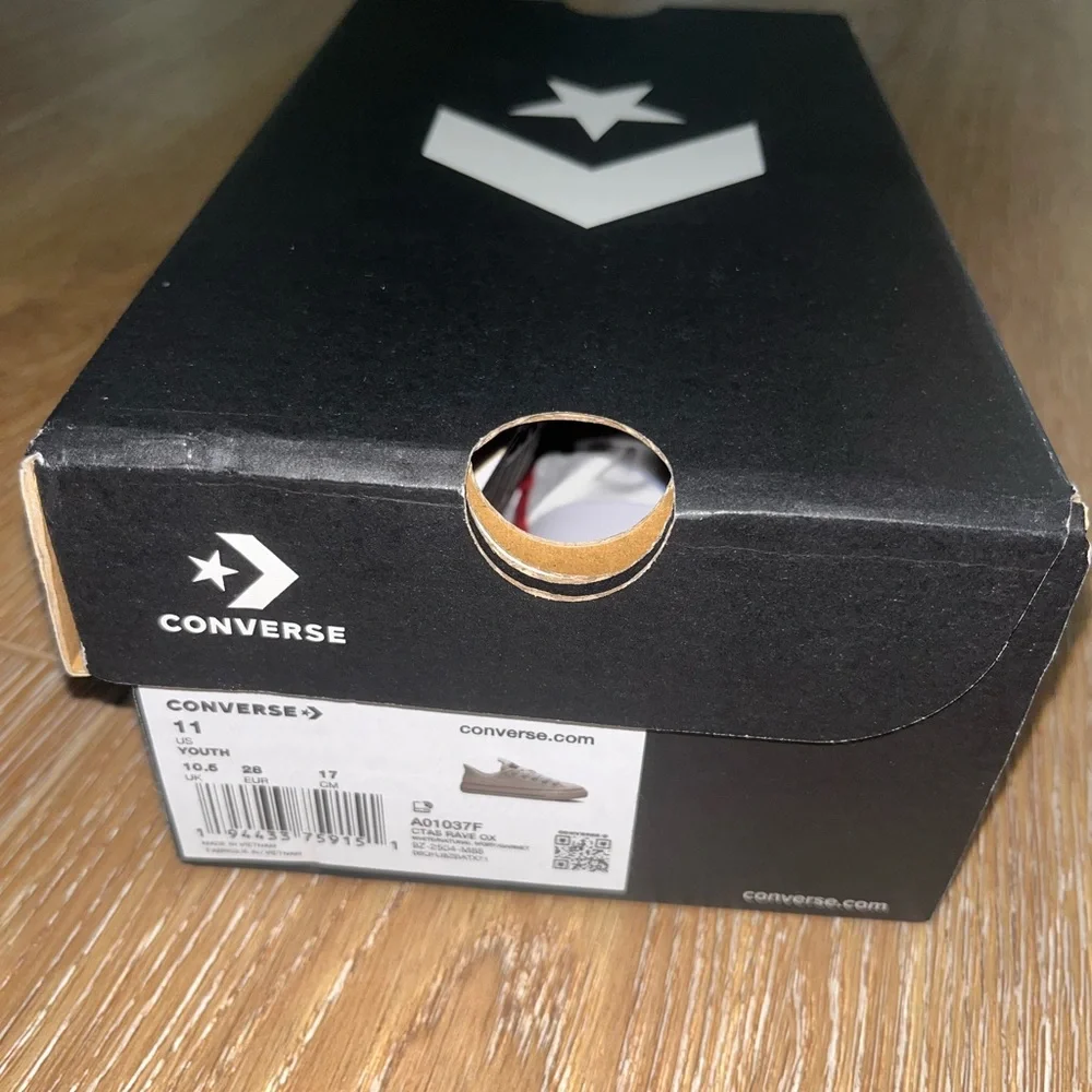 Converse white new